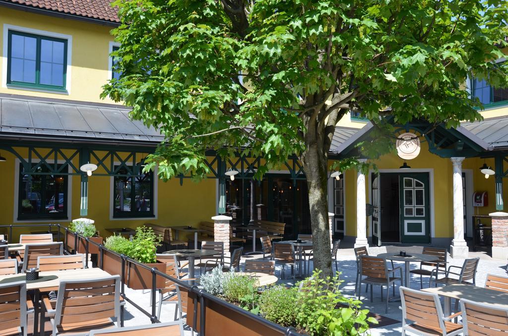 Thalinger Hof Hotel Kronstorf ภายนอก รูปภาพ